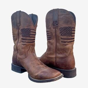 ARIAT Mens 9D CircuitWeathered Patriot Tan Embroidered Flag Square LeatherBoots